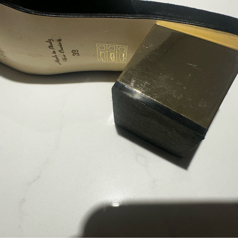 Tara Grimm The Delaney Vamp - Gold Heels - Picture 6 of 9